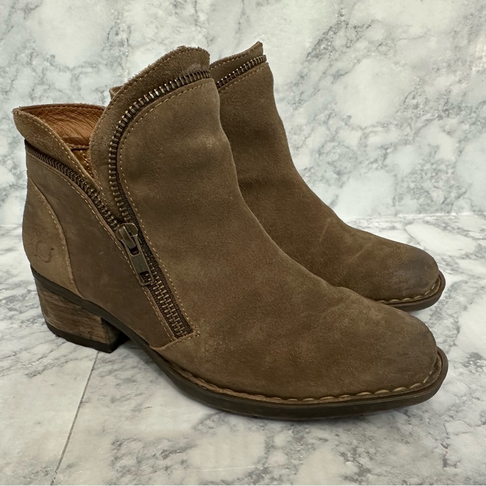 Born Taupe Brown Suede Ankle Booties sz 6.5 with‎ Zipper Casual Comfort